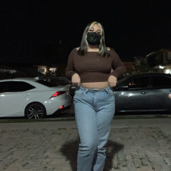 Meet your Posher, Jocelyn - Picture 1 of 1